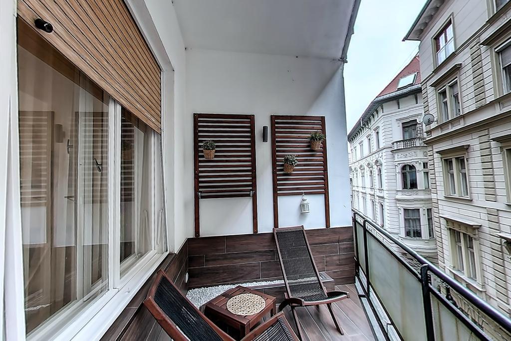 Centerstudio With Balcony In Downtown Apartment Budapest Exterior photo